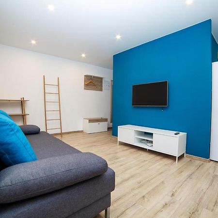 Tf Apartment Двокімнатні Апартаменти В Центрі Міста Poltava Exteriör bild