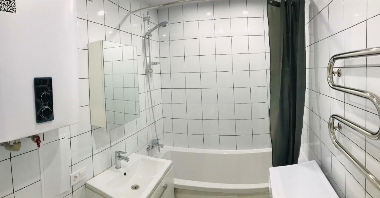 Tf Apartment Двокімнатні Апартаменти В Центрі Міста Poltava Exteriör bild