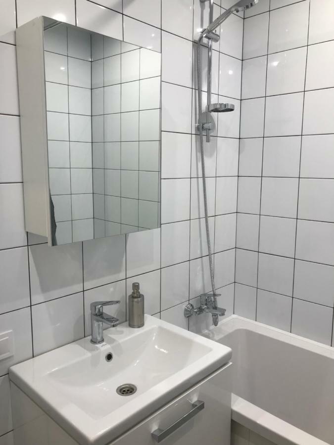 Tf Apartment Двокімнатні Апартаменти В Центрі Міста Poltava Exteriör bild