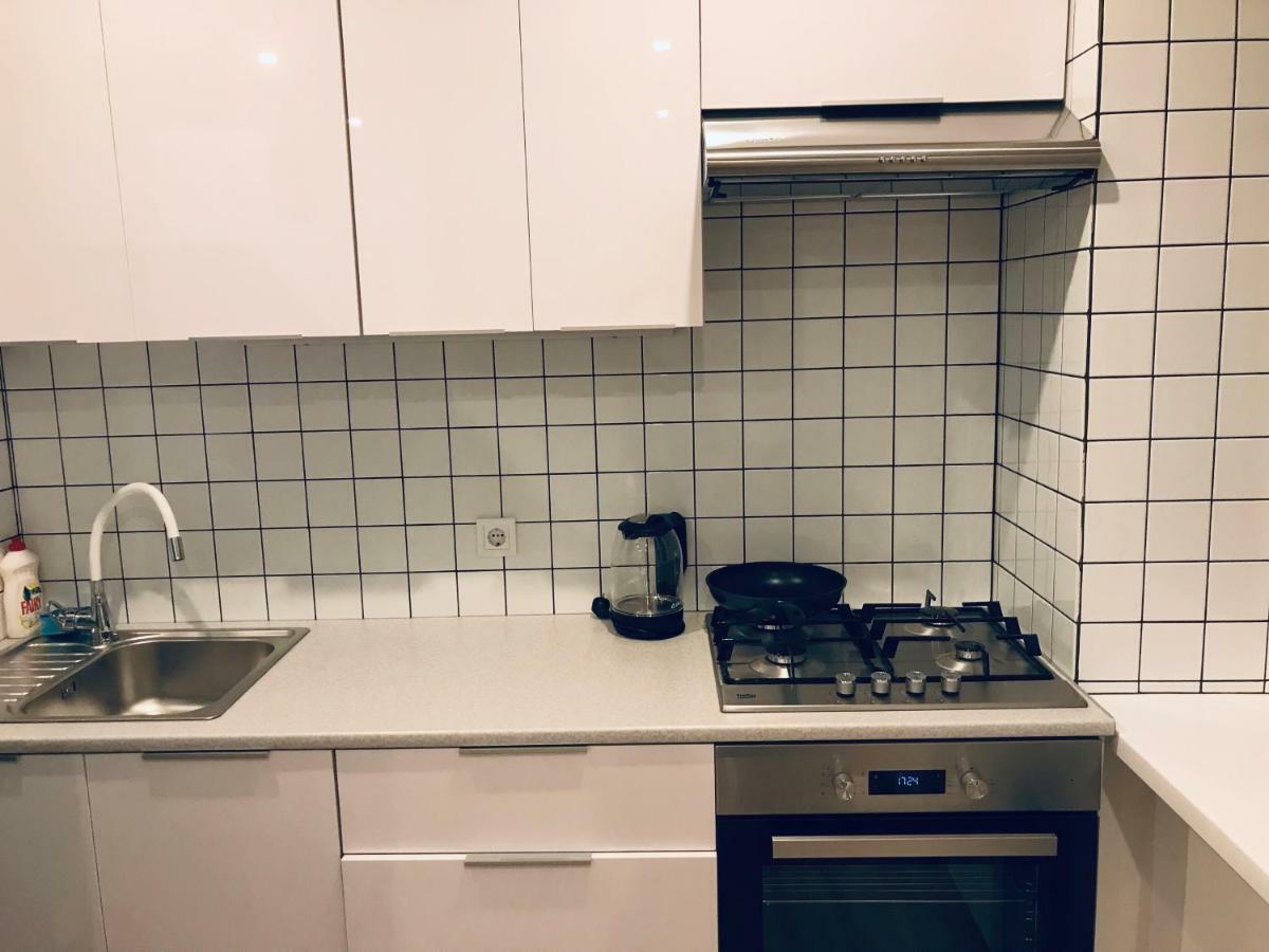 Tf Apartment Двокімнатні Апартаменти В Центрі Міста Poltava Exteriör bild