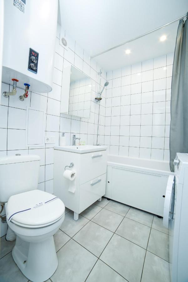 Tf Apartment Двокімнатні Апартаменти В Центрі Міста Poltava Exteriör bild